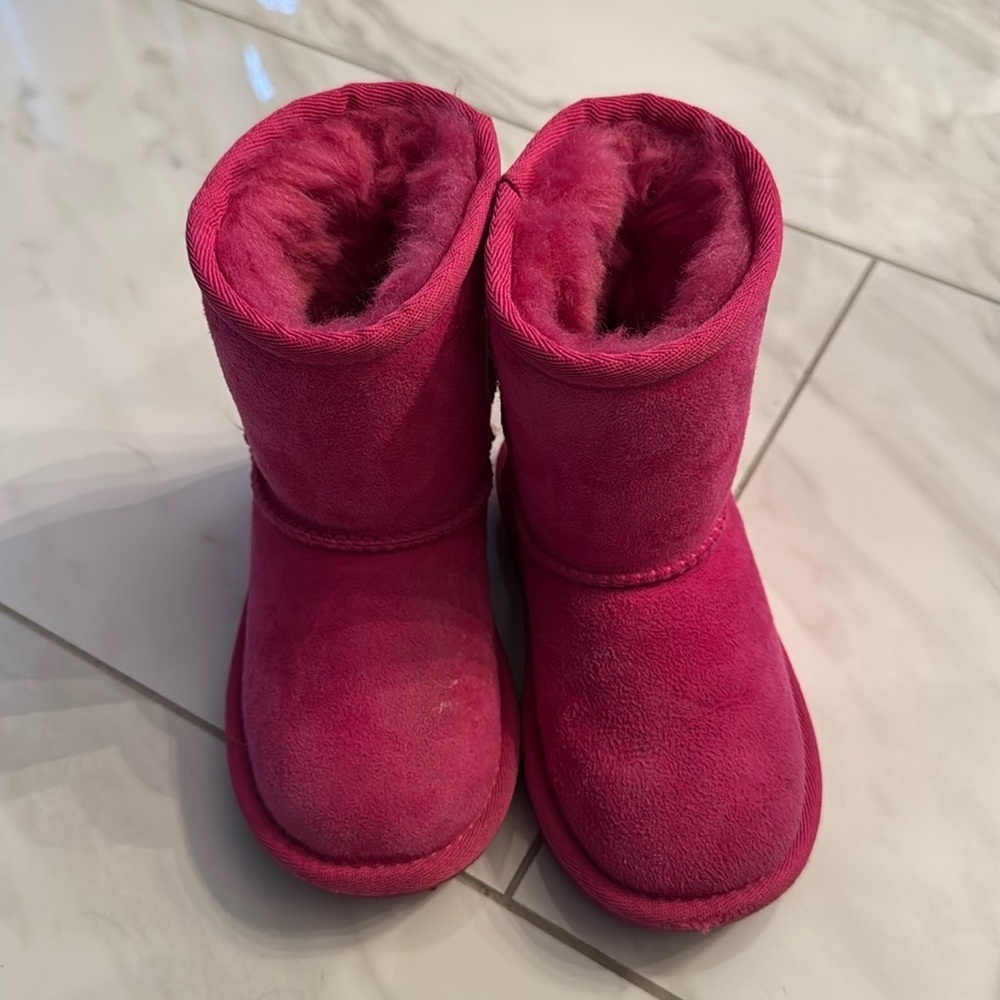 Pink Ugg Classic Kids Boot